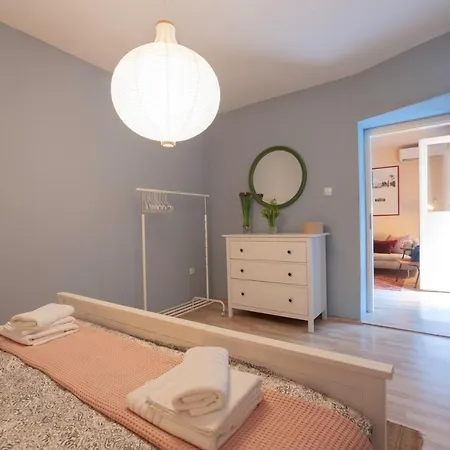 Apartament Luciana's Centre Hideout