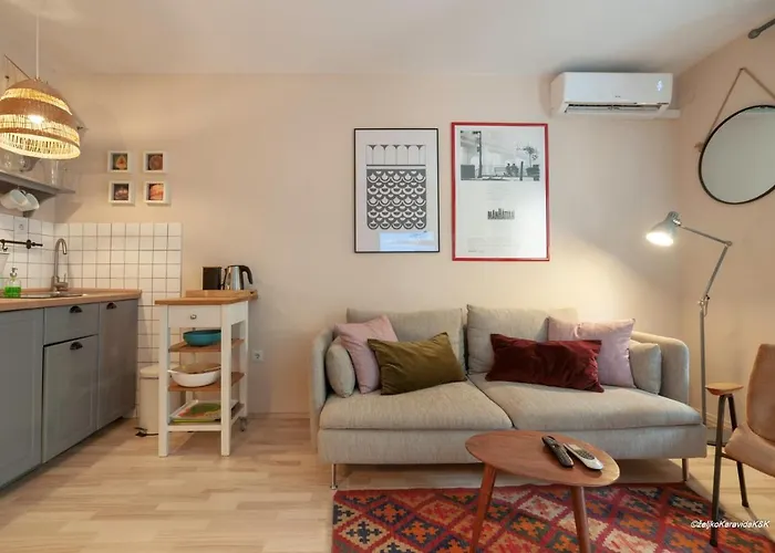 شقة Luciana's Centre Hideout *